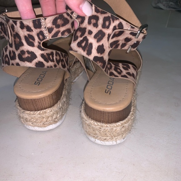 Leopard Espadrille platform sandals - Picture 4 of 4